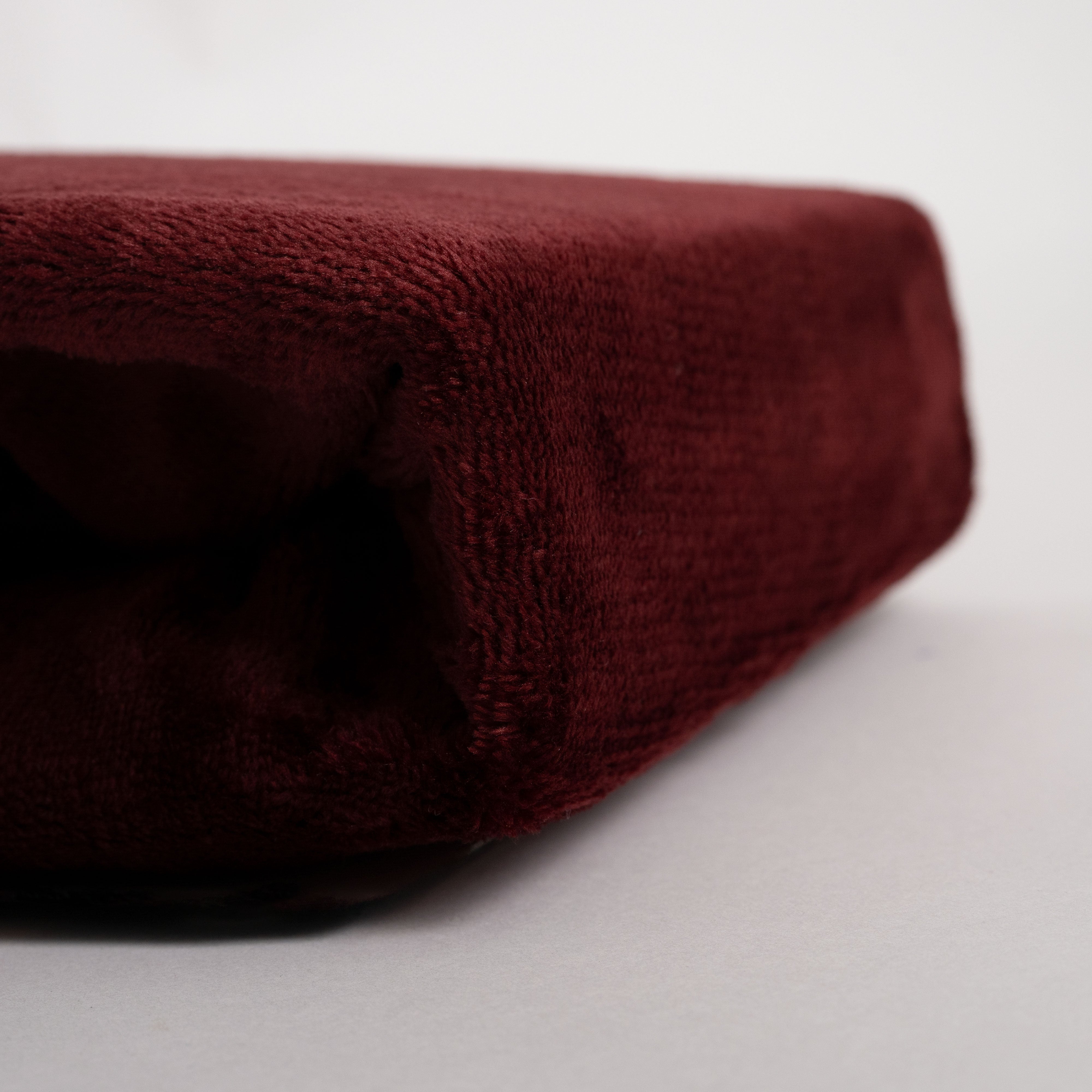 Spannbettlaken mit Kaschmir-Touch – Luxuriös weiche, pflegeleichte Bettwäsche für mühelosen Komfort und Stil in Ihrem Schlafzimmer.